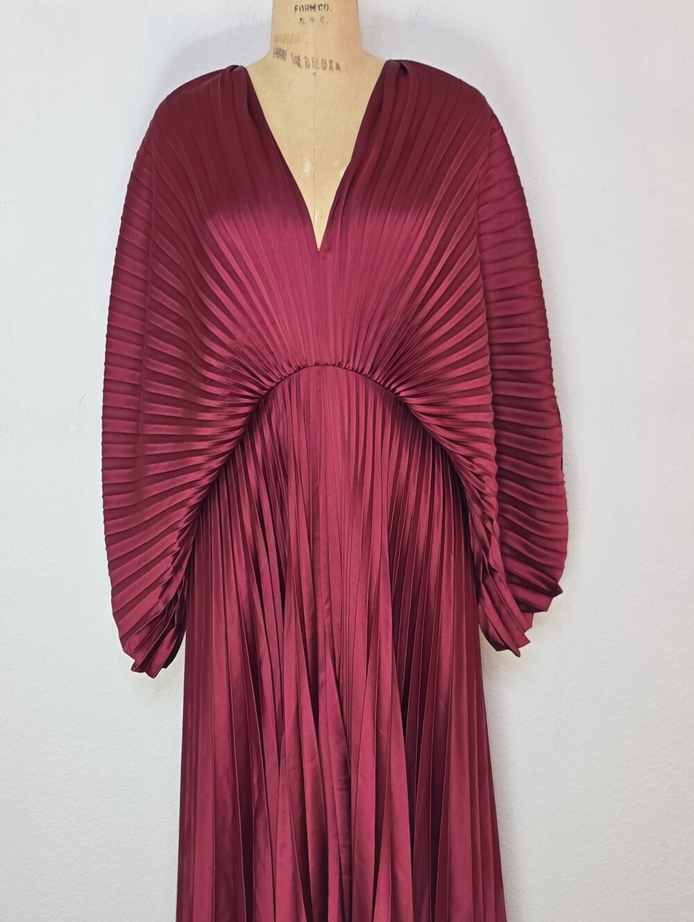 ACLER Red Pleated Wonastow Long Sleeve Draped Open Back Evening Maxi Dress - Picture 9 of 15